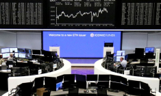 LES FONDS DÉLAISSENT LA TECH ET SE PROTÈGENT DE L'INFLATION, SELON BOFA