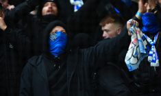 Des bagarres en tribunes à Old Trafford