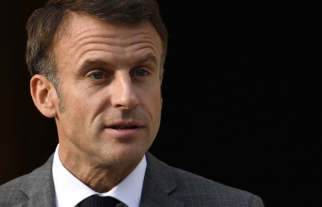 Le président français Emmanuel Macron prononce un discours à Paris