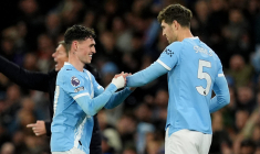 Manchester City se joue de Crystal Palace et revient tout près d'Arsenal