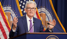 Le président de la Fed Jerome Powell tient une conférence de presse à Washington