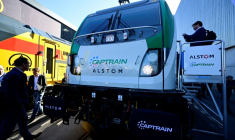 Une locomotive Traxx Universal d'Alstom exposée au salon international InnoTrans, le 22 septembre 2026 à Berlin ( AFP / John MACDOUGALL )