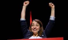 Sophie Binet après sa réélection à la tête de la CGT, lors du congrès de la centrale syndicale, le 5 mai 2026 à Tours ( AFP / Loic VENANCE )