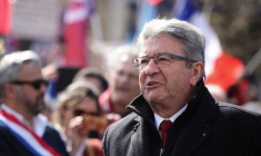 UN PARTI SOCIALISTE DÉCHIRÉ REJOINT L'ALLIANCE AVEC LA FRANCE INSOUMISE