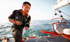 Le skipper Xu Jingkun lors d'une séance d'entraînement du Vendée Globe