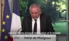 Retraites: Bayrou ne se satisfait pas de l'échec "si près du but"