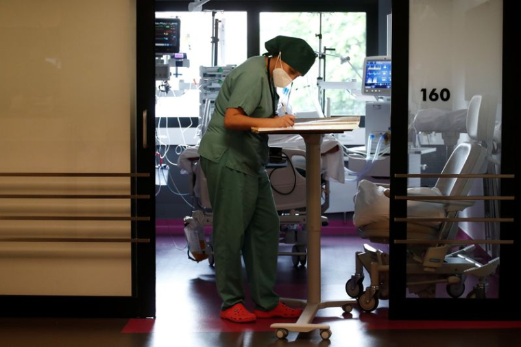 CORONAVIRUS/FRANCE: LE NOMBRE DE PATIENTS EN SERVICES DE RÉANIMATION BAISSE ENCORE