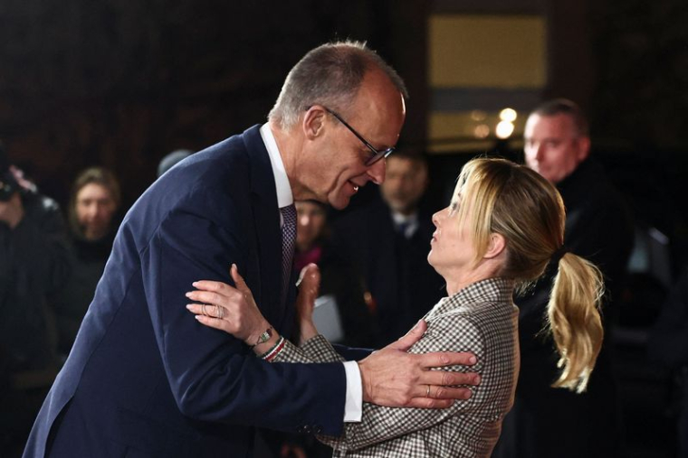 Rencontre avec les chefs d'État et de gouvernement européens, ainsi qu'avec des représentants de l'UE et de l'OTAN, à la Chancellerie à Berlin