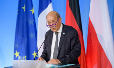 LA FRANCE RAPPELLE SES AMBASSADEURS AUX ETATS-UNIS ET EN AUSTRALIE