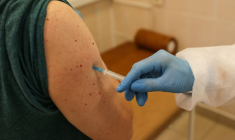 MOSCOU VEUT DISTRIBUER PLUS D'UN MILLION DE DOSES DE SON VACCIN AVANT LA FIN DE 2020