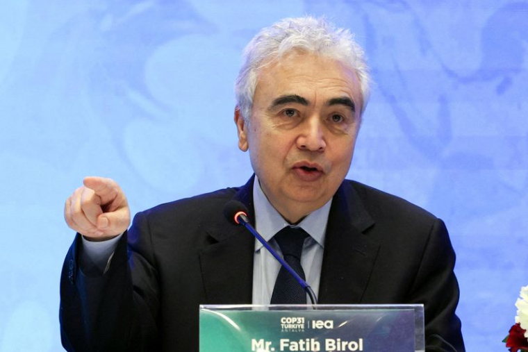 Le directeur exécutif de l'AIE, M. Birol, s'exprime lors d'une conférence de presse à Istanbul