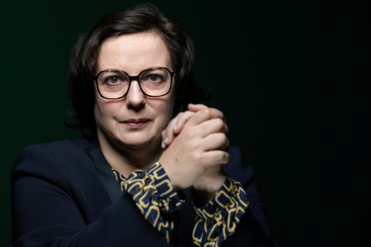 Emmanuelle Cosse, présidente de la confédération des bailleurs sociaux, l'Union sociale pour l'habitat, le 25 novembre 2025 à Paris ( AFP / JOEL SAGET )