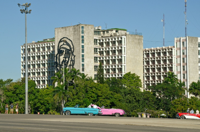 Une vue du bâtiment du ministère de l'Intérieur de Cuba sur la place de la Révolution à La Havane, le 6 janvier 2026 ( AFP / ADALBERTO ROQUE )