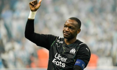 Steve Mandanda cash sur le nouveau logo de l'OM