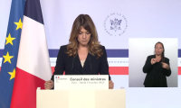 Macron: les motions de censure "sont des motions de dissolution" (porte-parole)