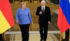 POUR SON DERNIER DÉPLACEMENT EN RUSSIE, MERKEL AFFRONTE POUTINE SUR NAVALNY