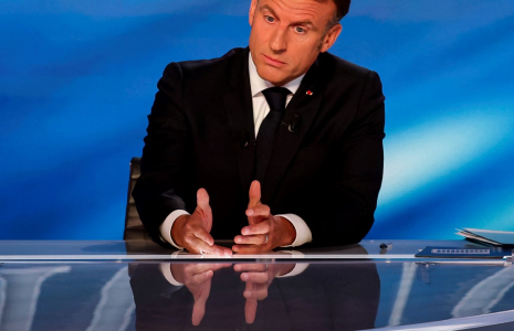 Emmanuel Macron, à l'antenne de TF1, le 13 mai 2025 ( POOL / LUDOVIC MARIN )