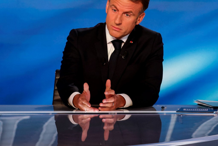 Emmanuel Macron, à l'antenne de TF1, le 13 mai 2025 ( POOL / LUDOVIC MARIN )