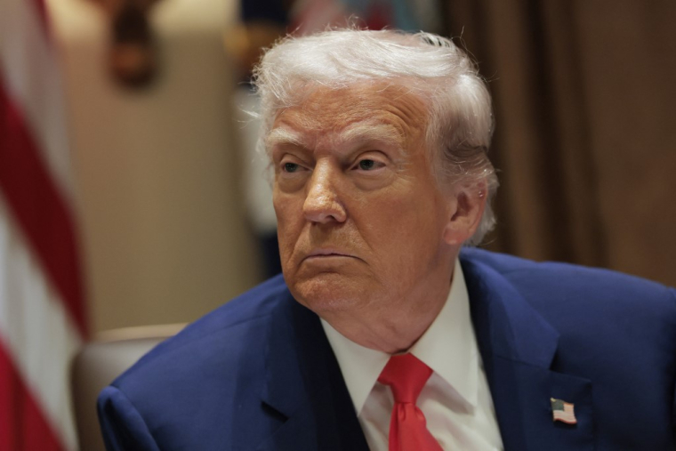 Donald Trump à Washington, aux États-Unis, le 10 avril 2025. ( GETTY IMAGES NORTH AMERICA / ANNA MONEYMAKER )