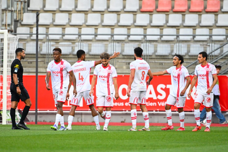 Nancy fait un gros coup à Dunkerque, Clermont enfonce Grenoble