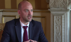 Liban: Paris exhorte Israël "à s'abstenir" de s'emparer d'une zone du sud (Barrot)