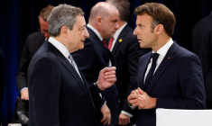 MACRON SALUE EN DRAGHI "UN GRAND HOMME D'ETAT ITALIEN", UN "PARTENAIRE DE CONFIANCE"