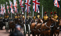 Défilé sur le Mall à Londres des forces armées britanniques pour célébrer le 80e anniversaire du jour de la Victoire en Europe, marquant la fin de la Seconde Guerre mondiale en Europe, le 5 mai 2025 ( POOL / HENRY NICHOLLS )
