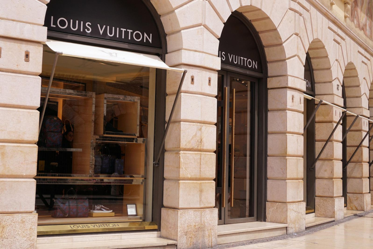 Le cabas Neverfull MM de Louis Vuitton est très recherché sur Vinted. (illustration) (Pixabay / webandi)