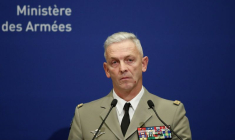 FRANCE: LE GÉNÉRAL LECOINTRE PRÔNE DES SANCTIONS CONTRE LES SIGNATAIRES DE LA TRIBUNE DE MILITAIRES