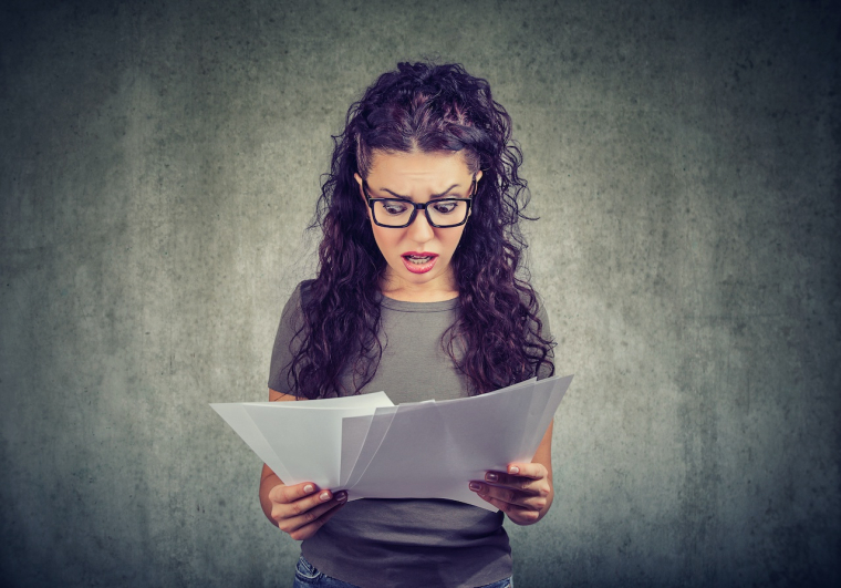 En 2020, les frais bancaires payés en moyenne par les Français s'établissaient à 215,50 euros selon une étude menée par le comparateur Panorabanques.(Crédit photo: © Pathdoc - stock.adobe.com)