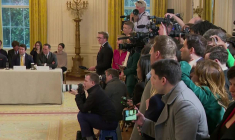 Trump presse les géants pétroliers de se ruer vers l'or noir du Venezuela