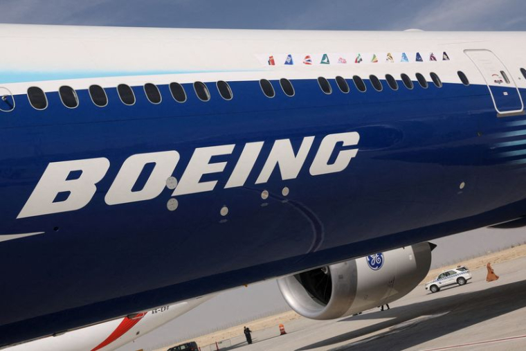 Un avion Boeing au salon aéronautique de Dubaï