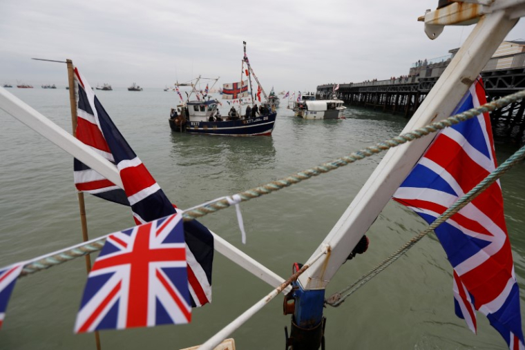 BREXIT: IL Y A DE LA PLACE POUR UN COMPROMIS SUR LA PÊCHE, DIT GOVE