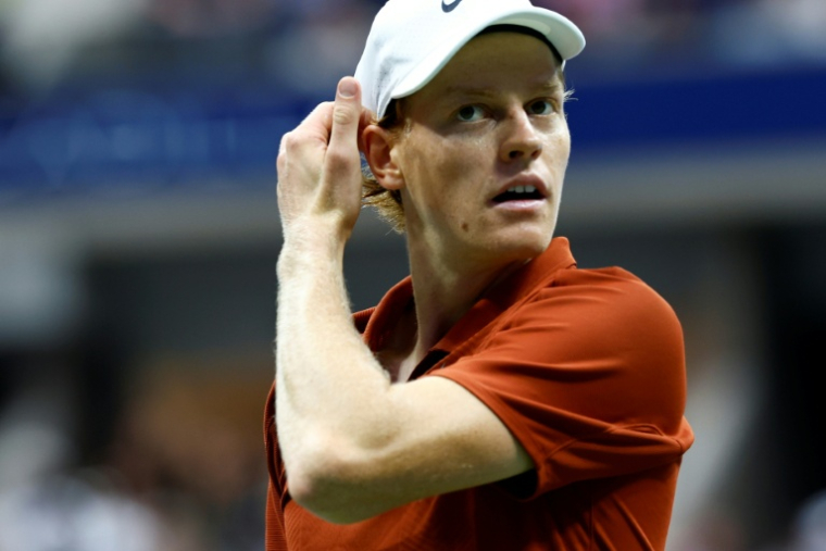 L'Italien Jannik Sinner durant la finale de l'US Open 2025 face à l'Espagnol Carlos Alcaraz le 7 septembre 2025 ( AFP / KENA BETANCUR )