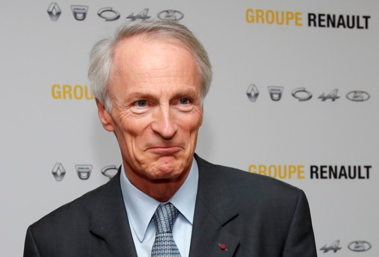 RENAULT: SENARD ESPÈRE RENFORCER L'ALLIANCE AVEC DAIMLER