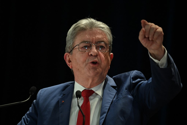 Jean-Luc Mélenchon à Saint-Pierre-des-Corps, le 16 novembre 2025. ( AFP / JEAN-FRANCOIS MONIER )