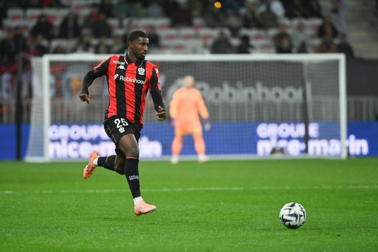 Claude Puel compare (un peu) un de ses joueurs à un Ballon d'or