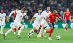 La France punie par l'Espagne dans une demie folle