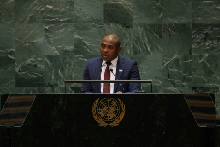Le ministre comorien des Affaires étrangères, Mohamed Mbae, s'exprime aux Nations unies, à New York, le 26 septembre 2024 ( AFP / Charly TRIBALLEAU )