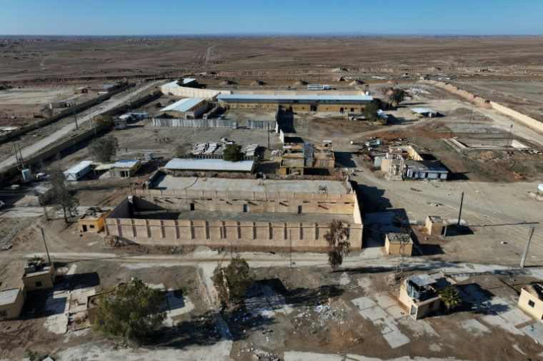 La prison d’Ash Shaddadah après que les forces gouvernementales syriennes ont pris le contrôle de cet établissement accueillant des prisonniers du groupe État islamique (EI), auparavant administré par les Kurdes, près de Hassaké, en Syrie, le 20 janvier 2026 ( AFP / OMAR HAJ KADOUR )