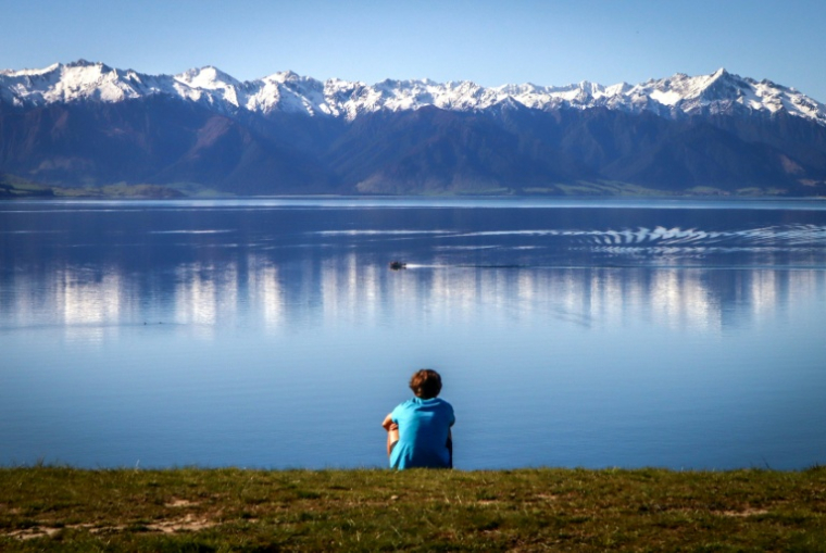 Le lac Hawea près de Queenstown en Nouvelle-Zélande le 19 octobre 2023 ( AFP / DAVID GRAY )