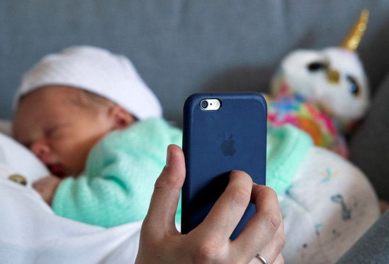 FRANCE: BAISSE DES NAISSANCES DE 13% EN JANVIER, DU JAMAIS VU DEPUIS 1975