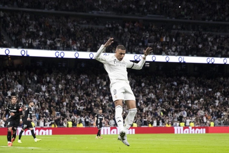 Ancelotti estime Mbappé « capable d’égaler Cristiano Ronaldo » au Real Madrid