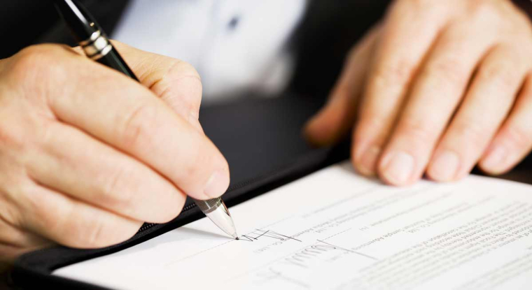 Depuis 2006, il est possible de recourir à un mandat à effet posthume. (© Fotolia)