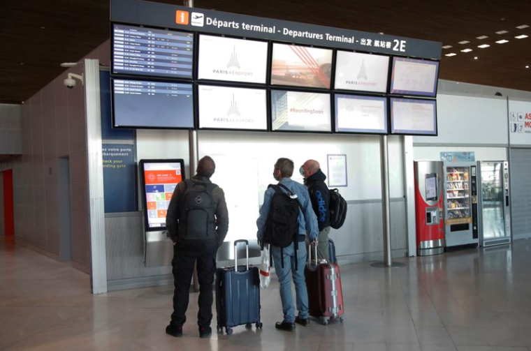 CORONAVIRUS : LA FRANCE SUSPEND LES LIAISONS AÉRIENNES AVEC SEPT PAYS D'AFRIQUE AUSTRALE