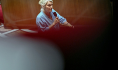 La ministre de la Santé Stéphanie Rist à l'Assemblée nationale le 1er juillet 2026 à Paris ( AFP / Julie SEBADELHA )