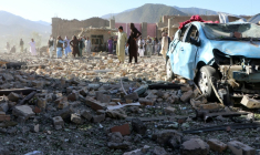 Des habitants afghans se rassemblent sur le site d'une frappe aérienne pakistanaise dans un village du district de Tsamkani, dans la province de Paktia, en Afghanistan, le 29 juin 2026 ( AFP / - )