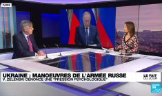 Crise ukrainienne: "Au plan militaire, la menace russe est en train d'atteindre son apogée"