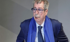 Patrick Balkany à Nanterre, le 7 avril 2026 ( AFP / STEPHANE DE SAKUTIN )