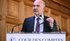 Le premier président de la Cour des comptes, Pierre Moscovici, à Paris le 6 novembre 2025 ( AFP / Bertrand GUAY )